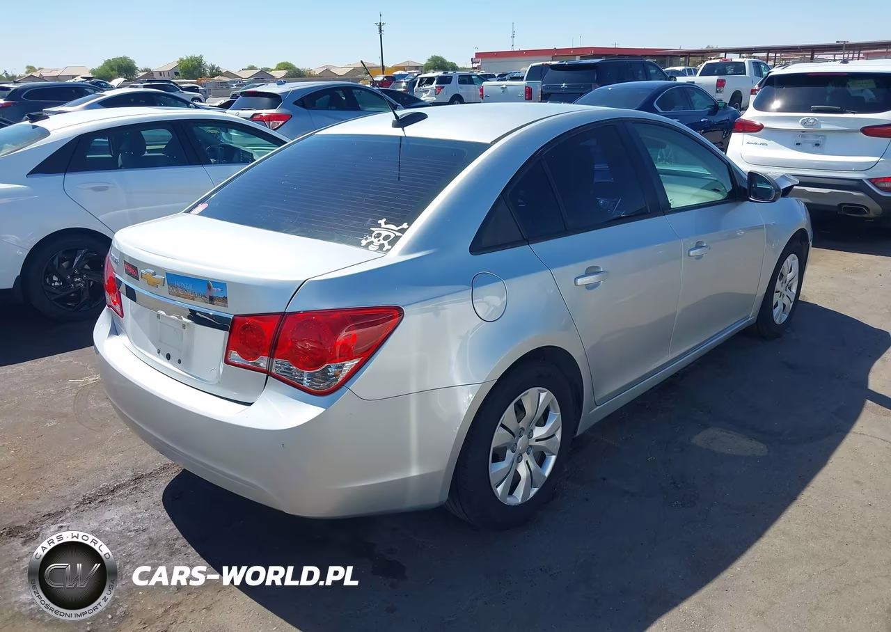 2016 Chevrolet Cruze Limited Ls Auto VIN:1G1PC5SG4G7215811 - 4