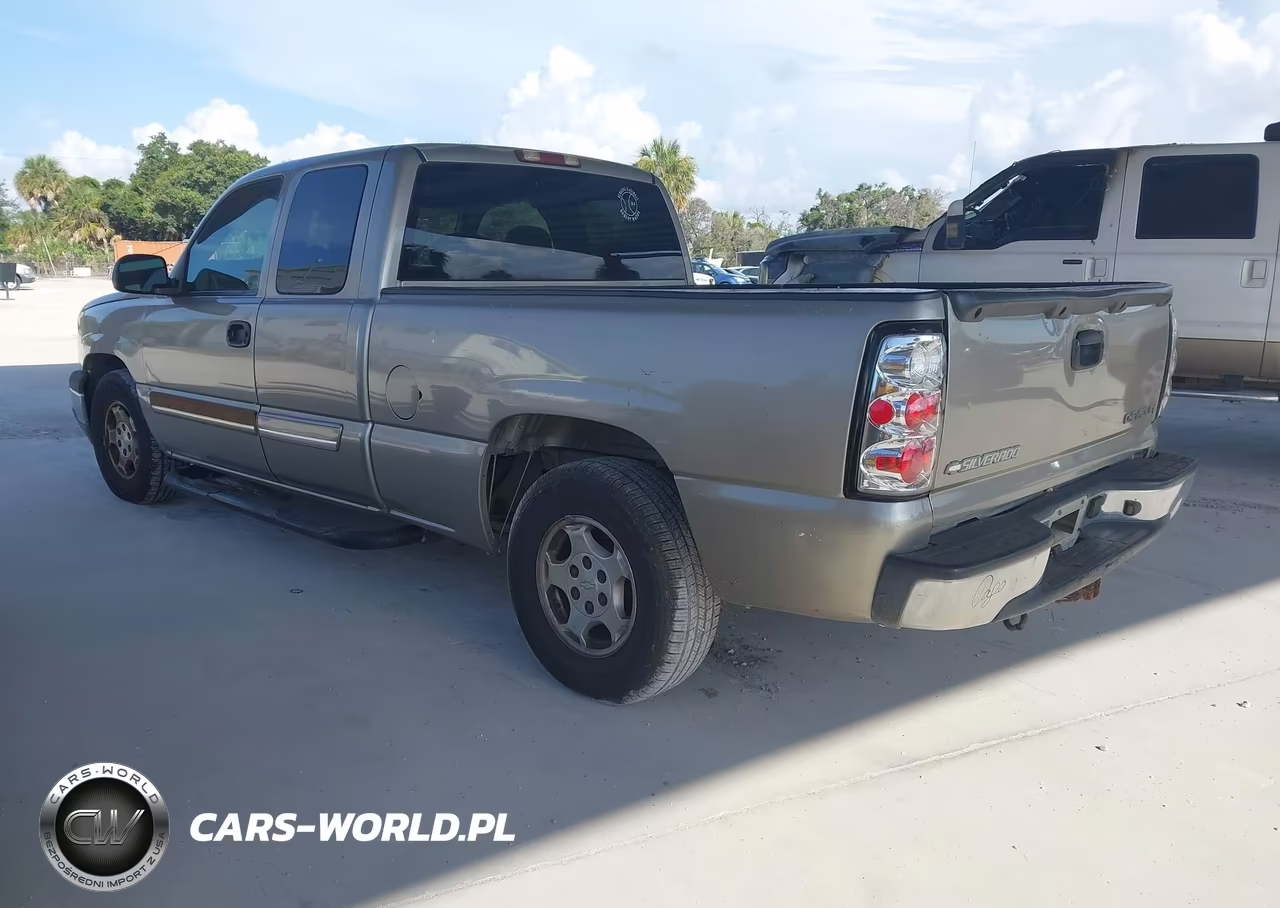 2003 Chevrolet Silverado 1500 Ls VIN:2GCEC19V131293627 - 3