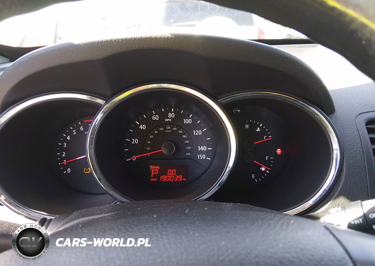 2013 Kia Sorento Lx VIN:5XYKT3A18DG380861 - 7