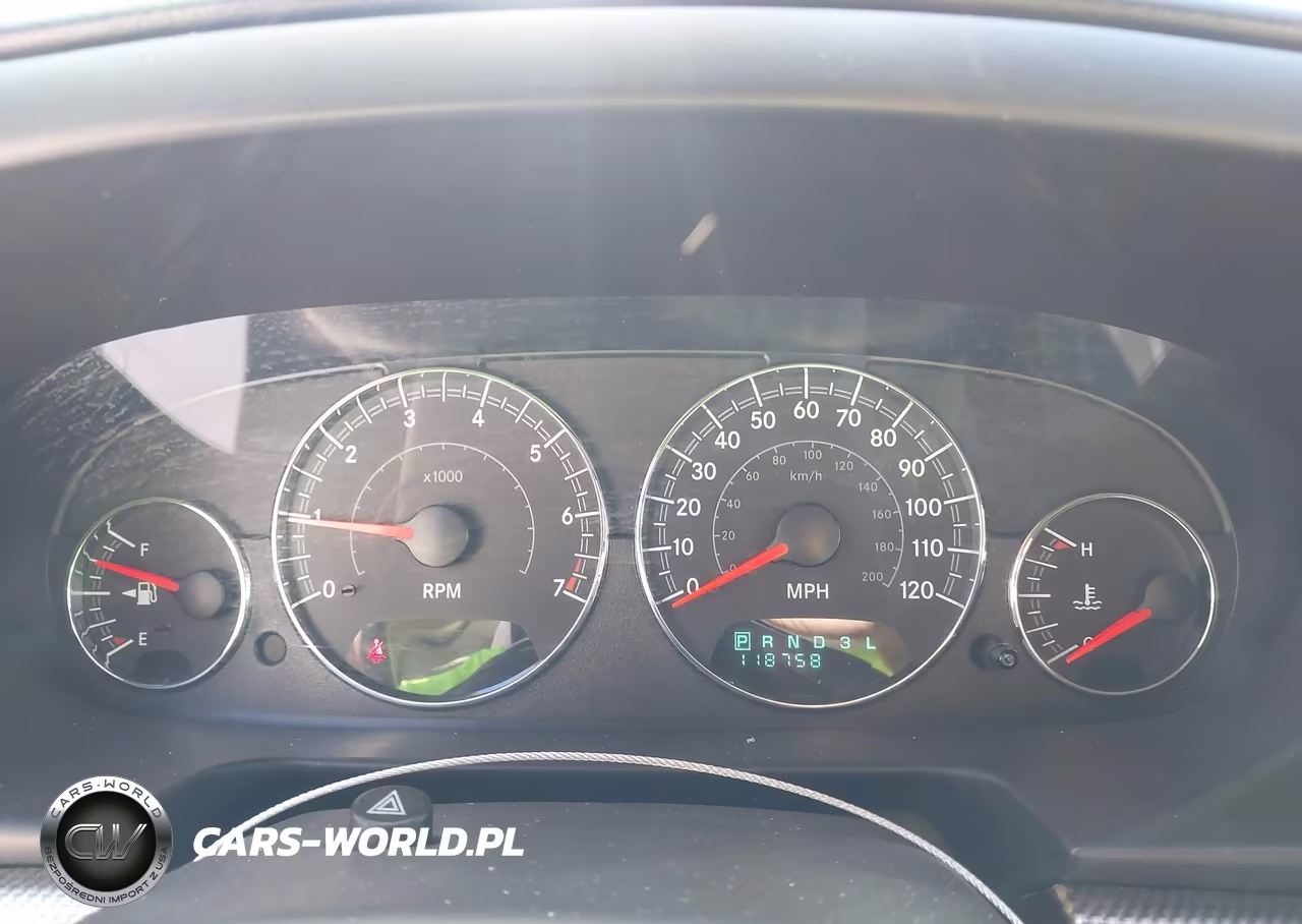 2004 Chrysler Sebring Lxi VIN:1C3EL55R74N340745 - 7