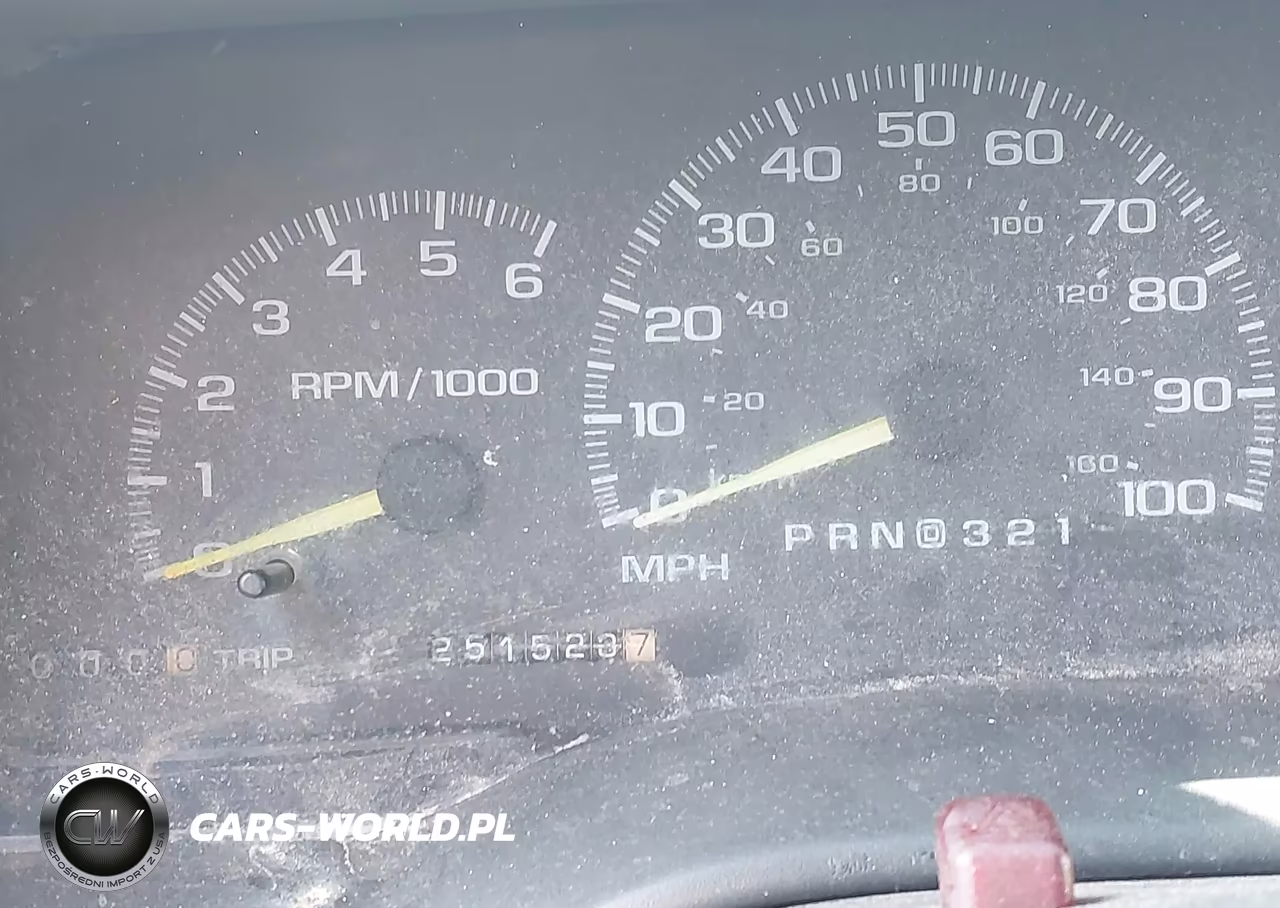 1998 Chevrolet Tahoe Ls VIN:1GNEC13R8WR110352 - 7