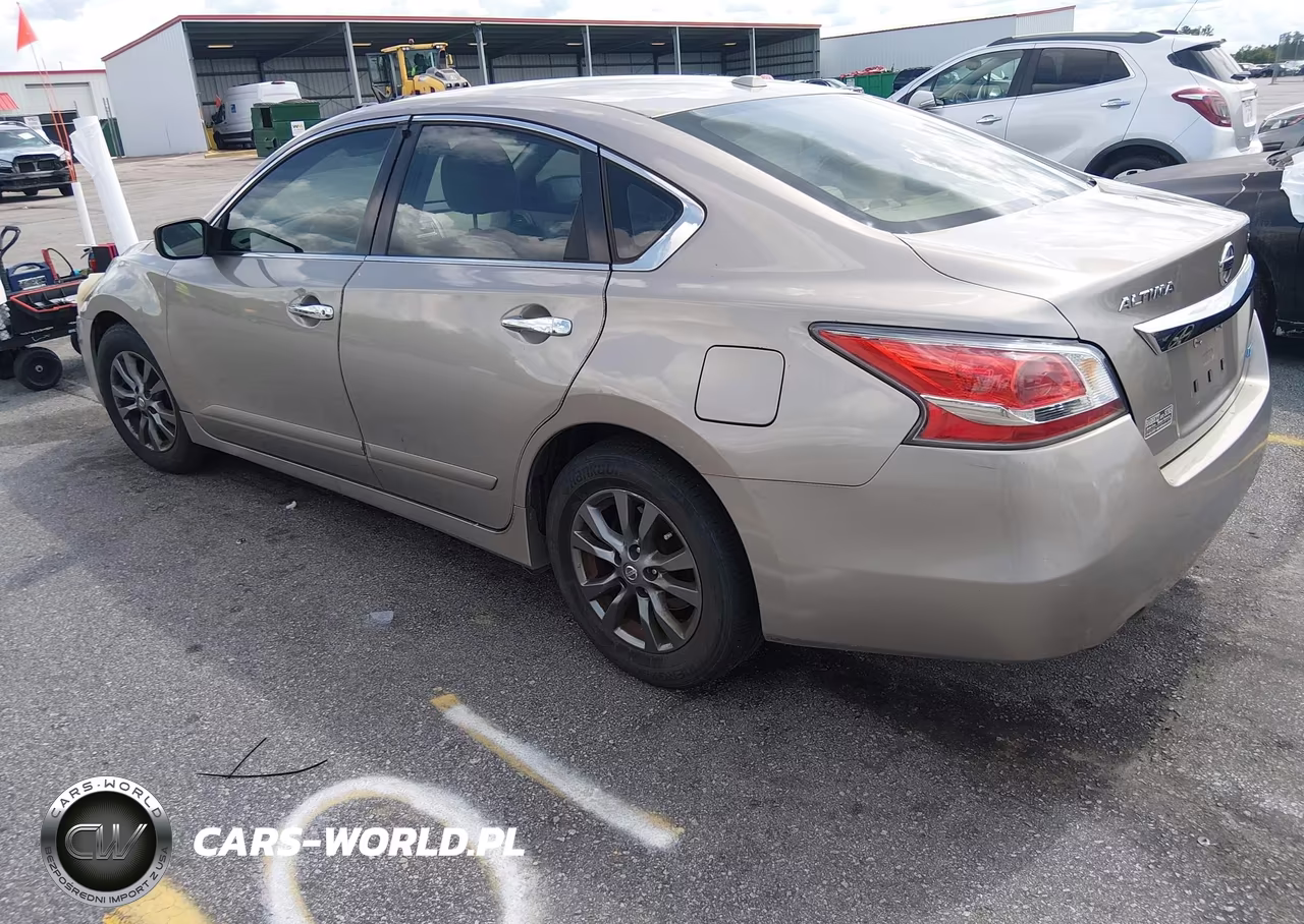 2014 Nissan Altima 2.5 S VIN:1N4AL3APXEC281390 - 3