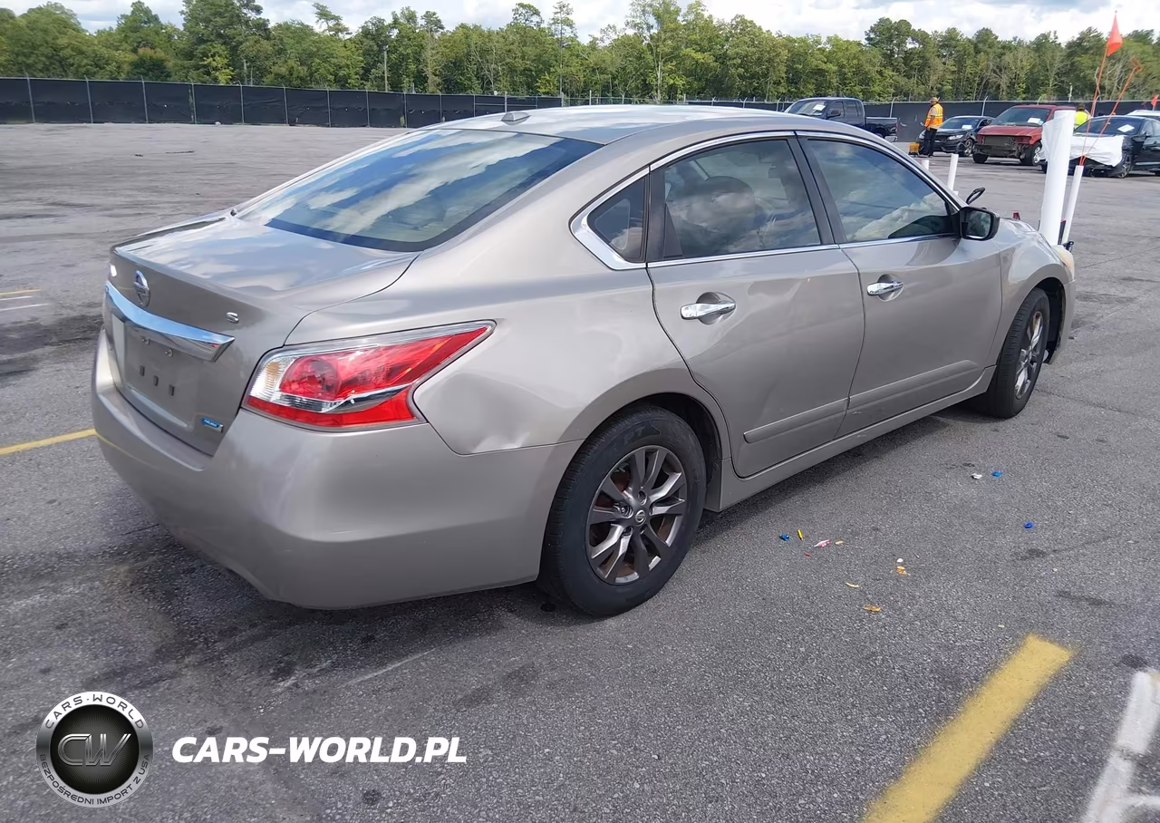 2014 Nissan Altima 2.5 S VIN:1N4AL3APXEC281390 - 4