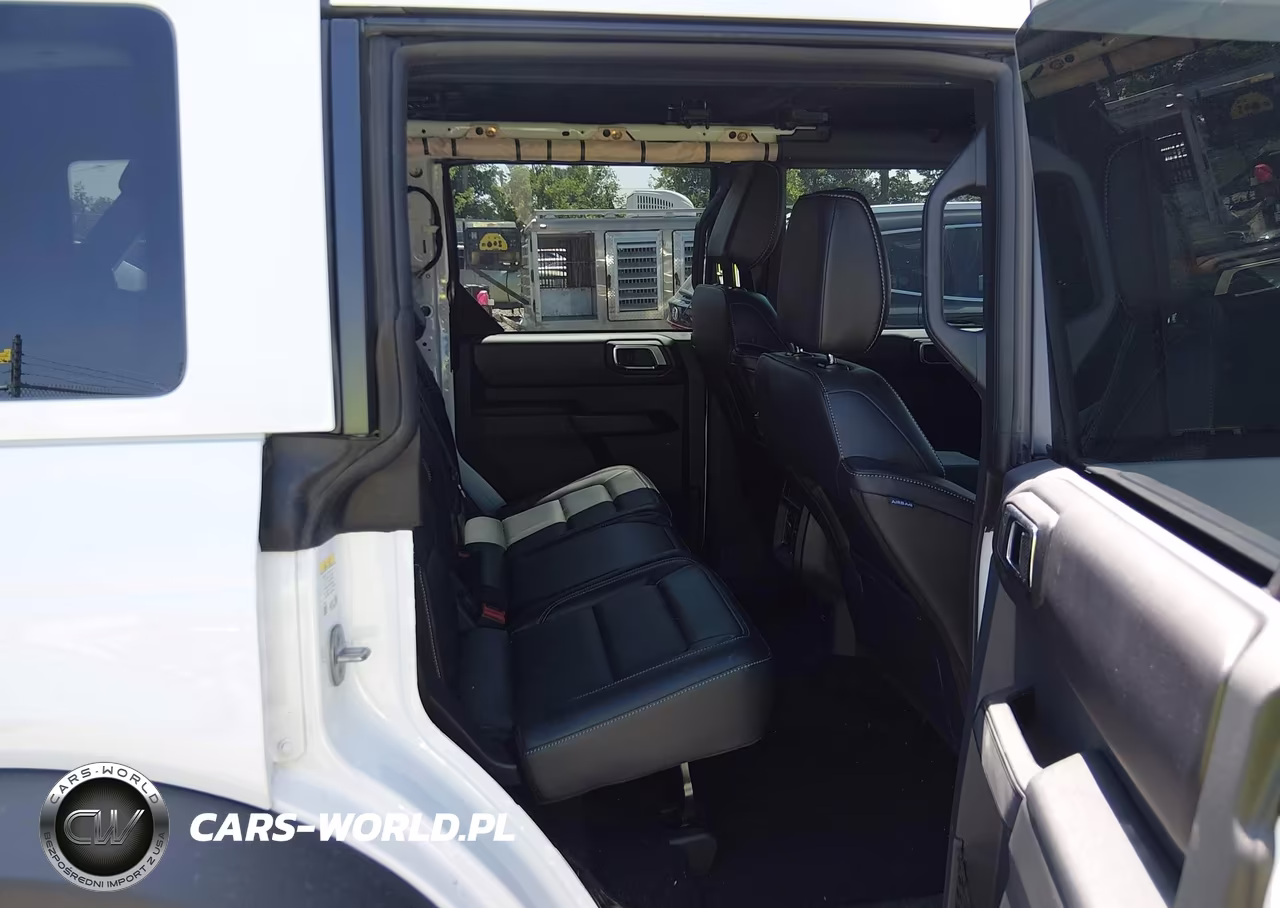 2025 Ford Bronco Outer Banks VIN:1FMEE8BP3SLB27399 - 8