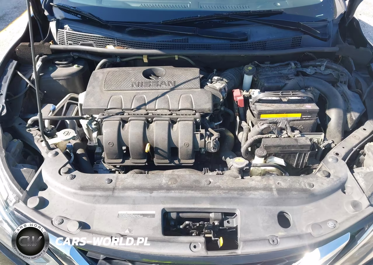 2018 Nissan Sentra S VIN:3N1AB7APXJY318558 - 10