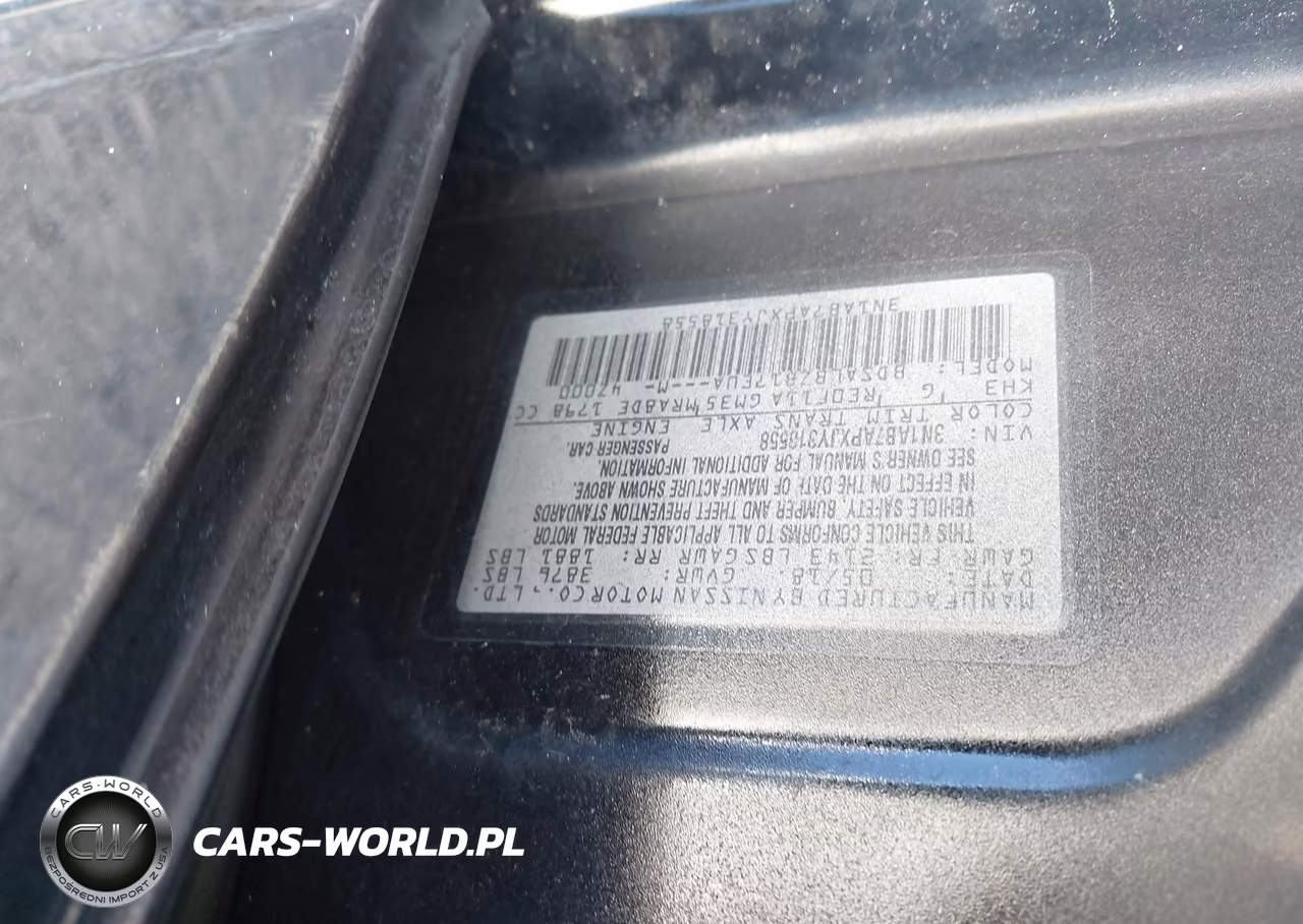 2018 Nissan Sentra S VIN:3N1AB7APXJY318558 - 9