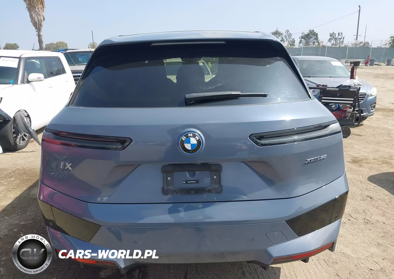 2024 BMW Ix xDrive50 VIN:WB523CF09RCR60322 - 16