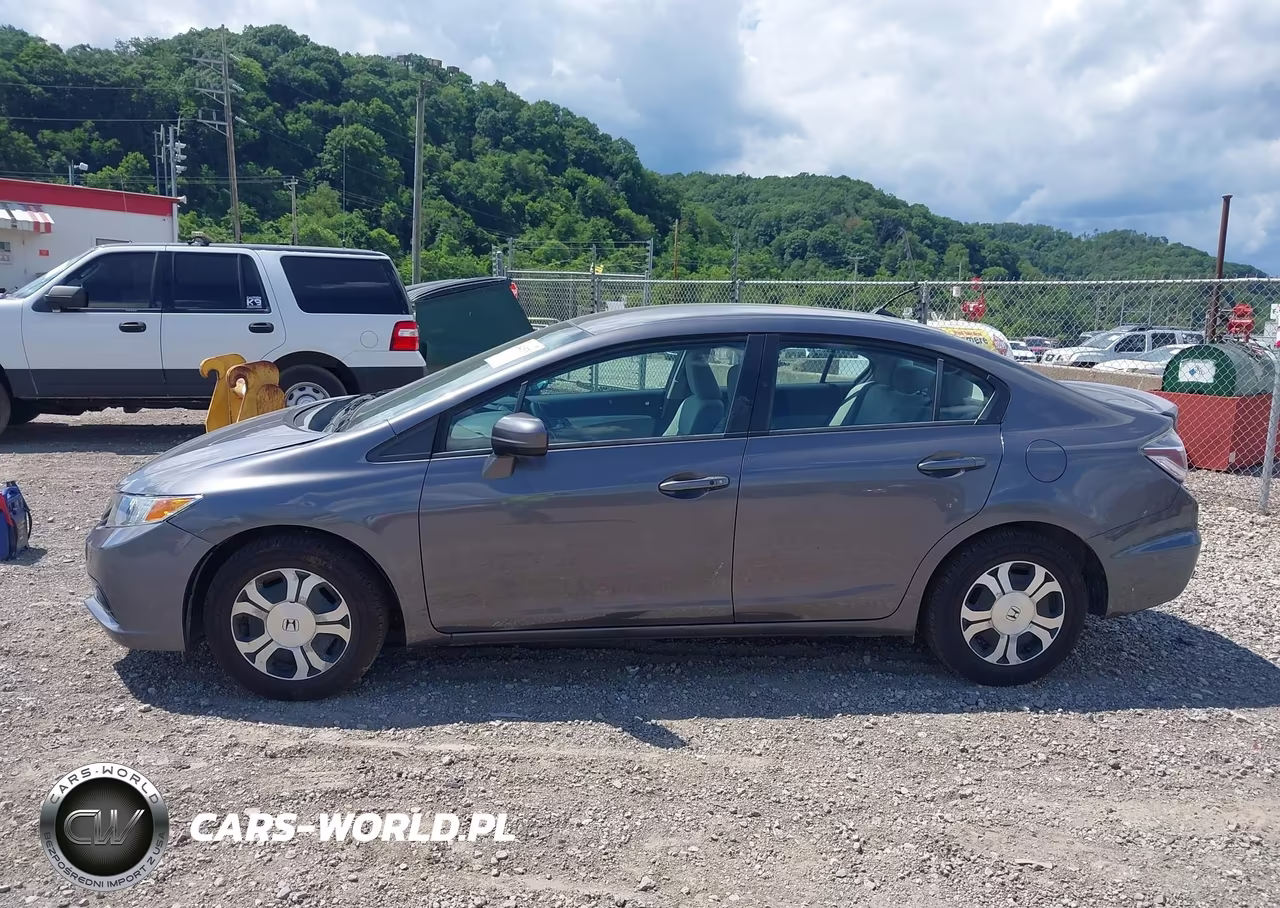2015 Honda Civic Hybrid VIN:19XFB4F25FE201543 - 14