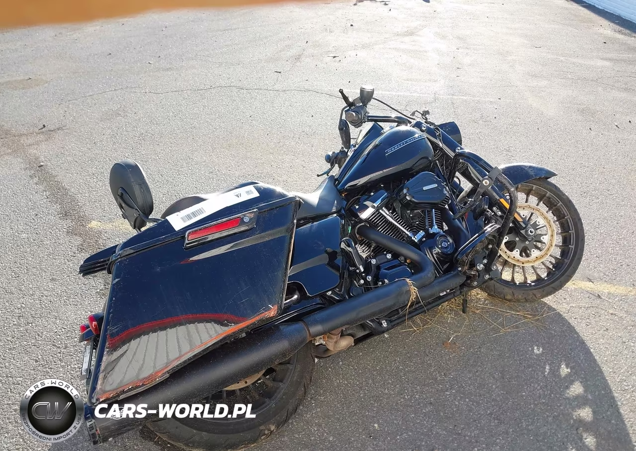 2018 Harley-Davidson Flhrxs VIN:1HD1KVC13JB644614 - 4