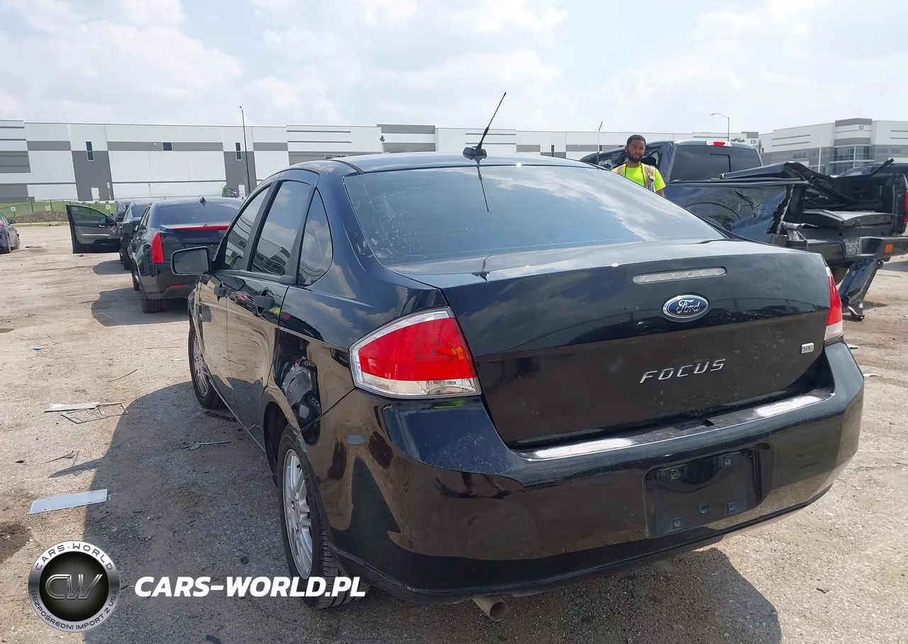 2011 Ford Focus Se VIN:1FAHP3FN3BW194032 - 3