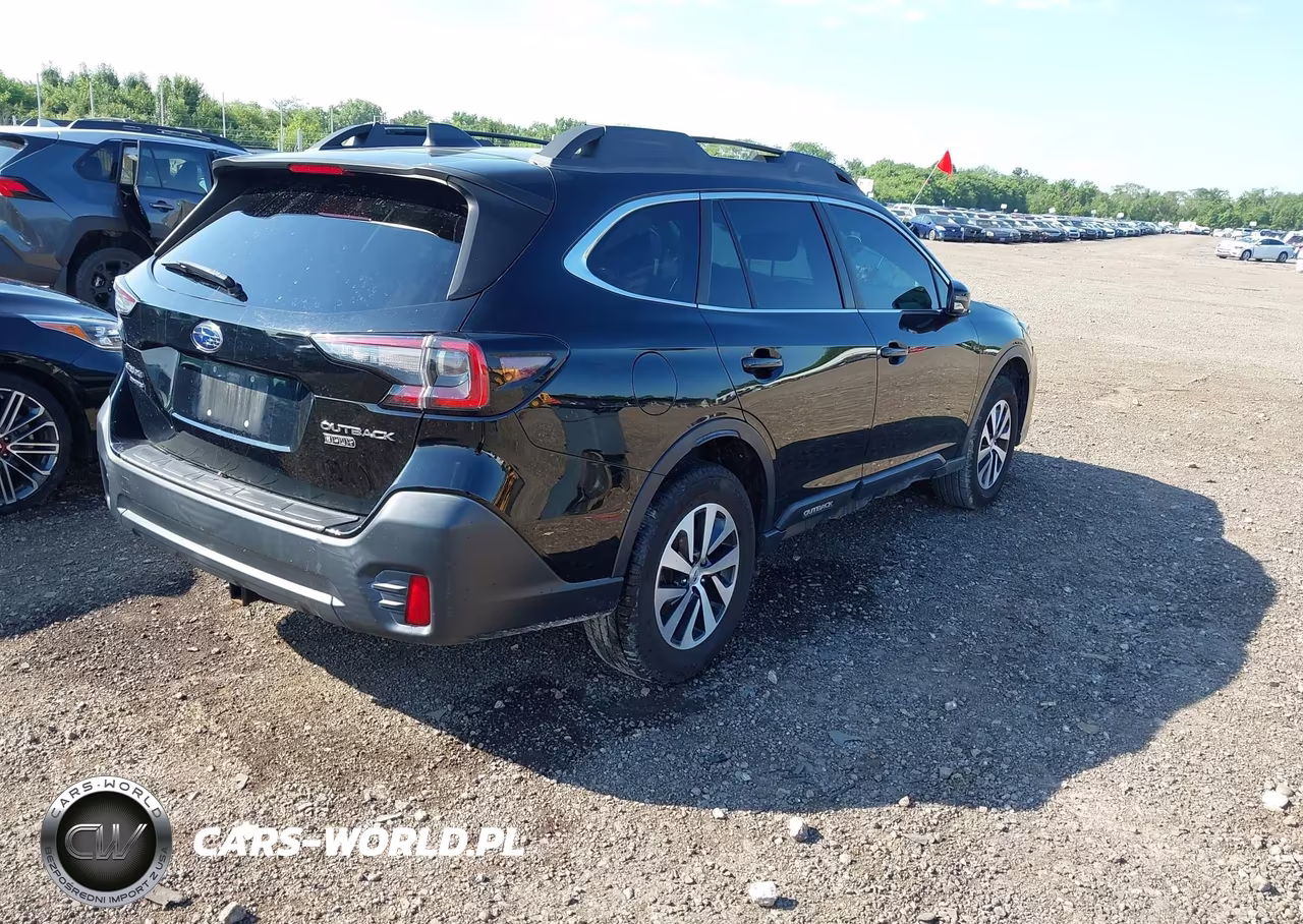 2020 Subaru Outback Premium VIN:4S4BTACC7L3200027 - 4