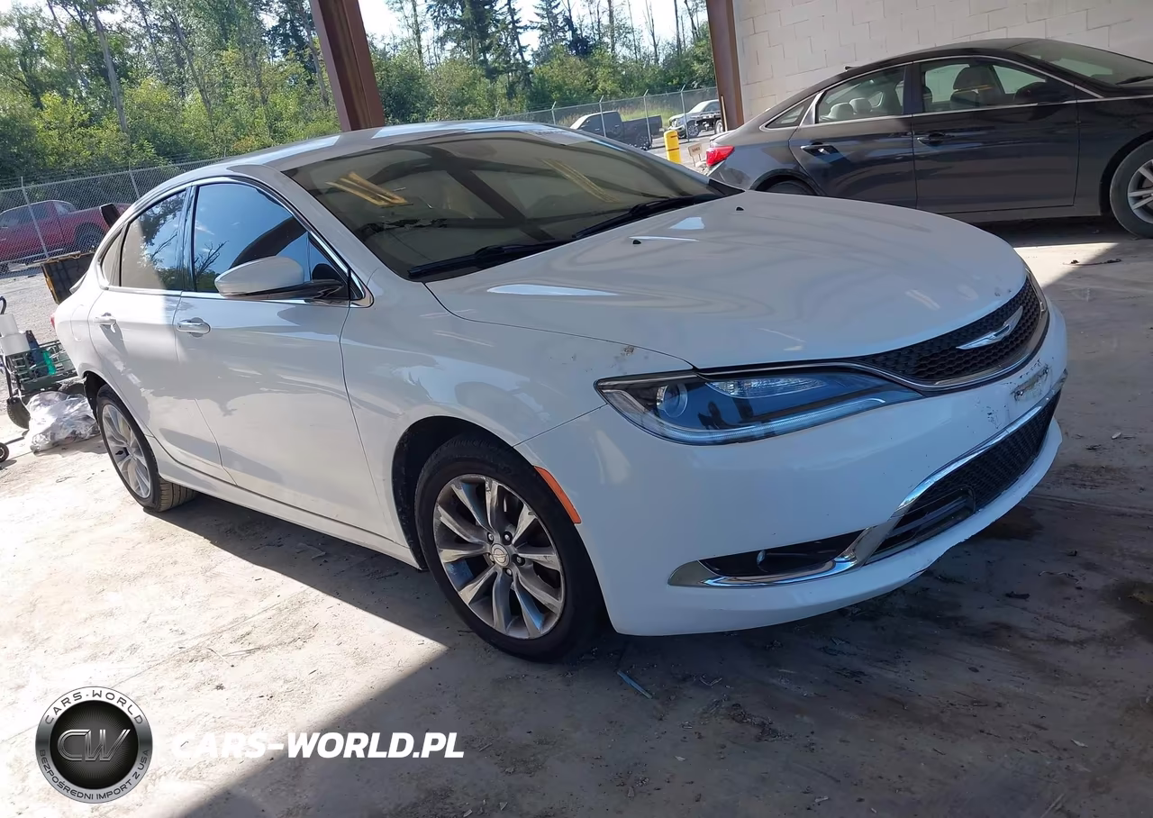 2015 Chrysler 200 C – zdjęcie 1 z 17