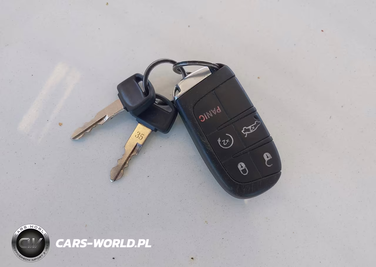 2015 Chrysler 200 C VIN:1C3CCCCBXFN544993 - 11