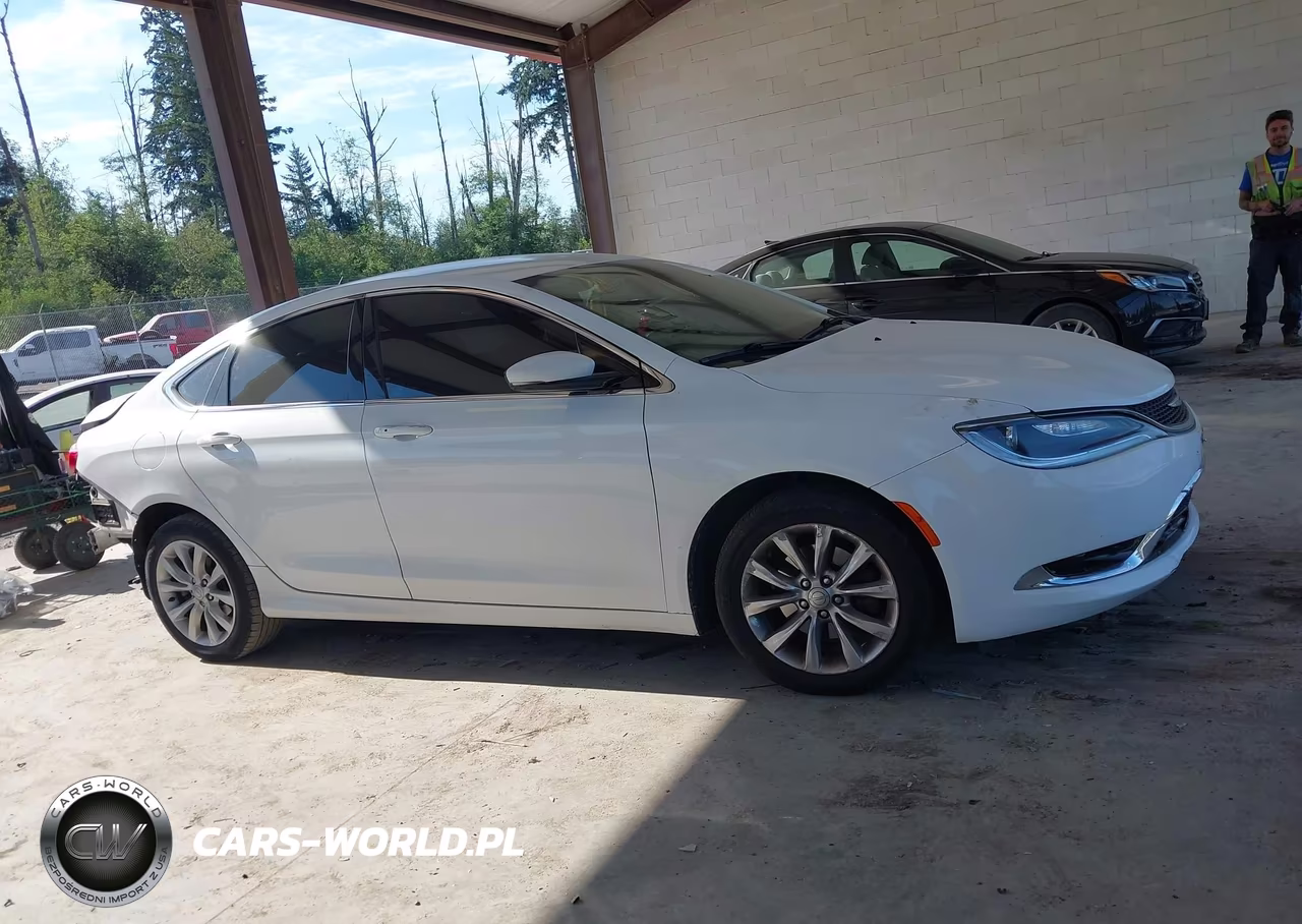 2015 Chrysler 200 C VIN:1C3CCCCBXFN544993 - 14