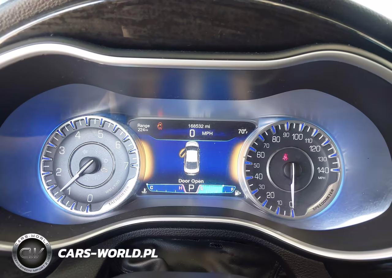 2015 Chrysler 200 C VIN:1C3CCCCBXFN544993 - 7