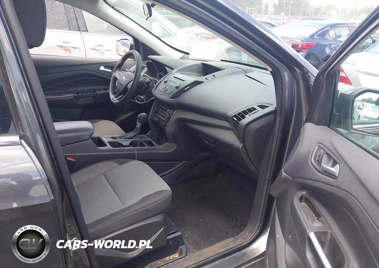 2017 Ford Escape Se VIN:1FMCU0GD6HUD34253 - 5