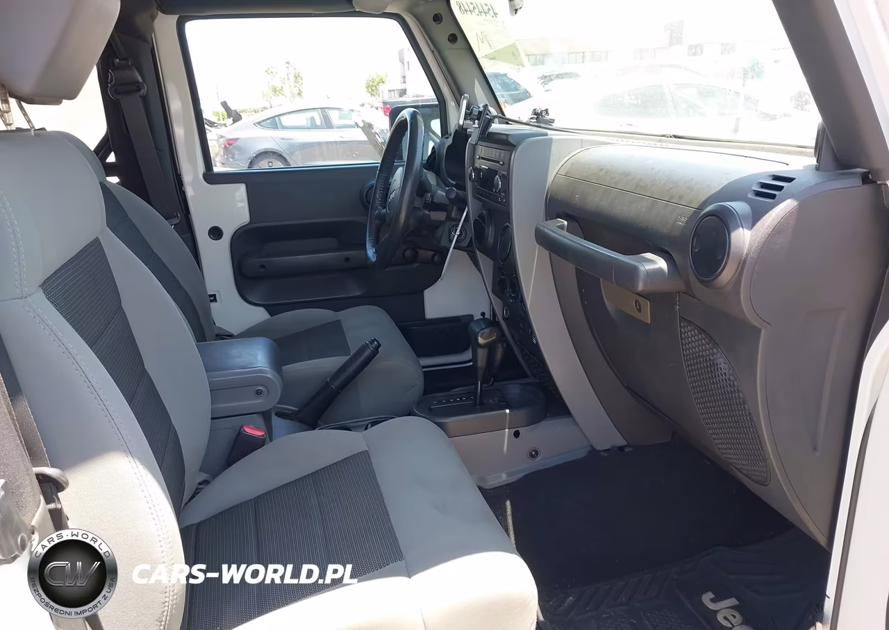 2010 Jeep Wrangler Sport VIN:1J4AA2D12AL230391 - 5