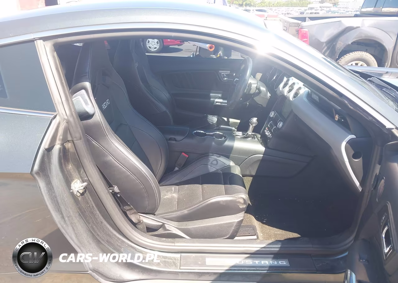 2016 Ford Mustang Ecoboost VIN:1FA6P8TH7G5269427 - 5