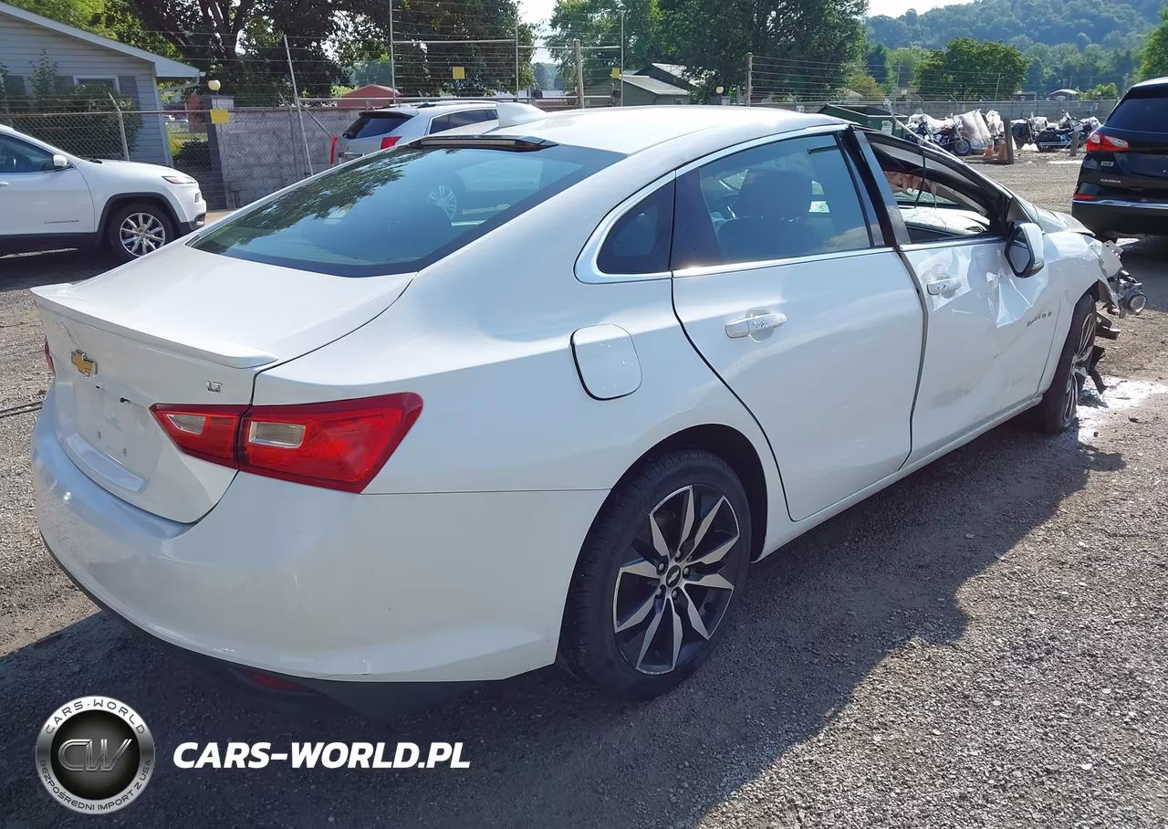 2018 Chevrolet Malibu Lt VIN:1G1ZD5ST6JF217463 - 4
