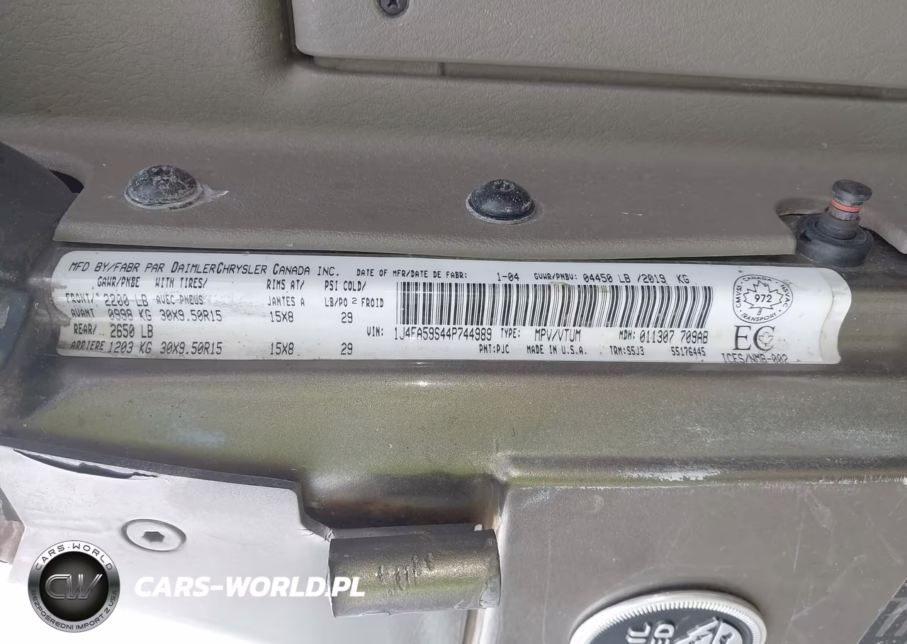 2004 Jeep Tj Sahara VIN:1J4FA59S44P744989 - 9