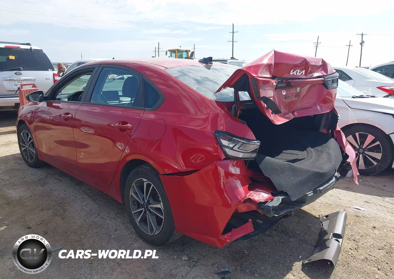 2022 Kia Forte Lxs VIN:3KPF24AD5NE478006 - 3