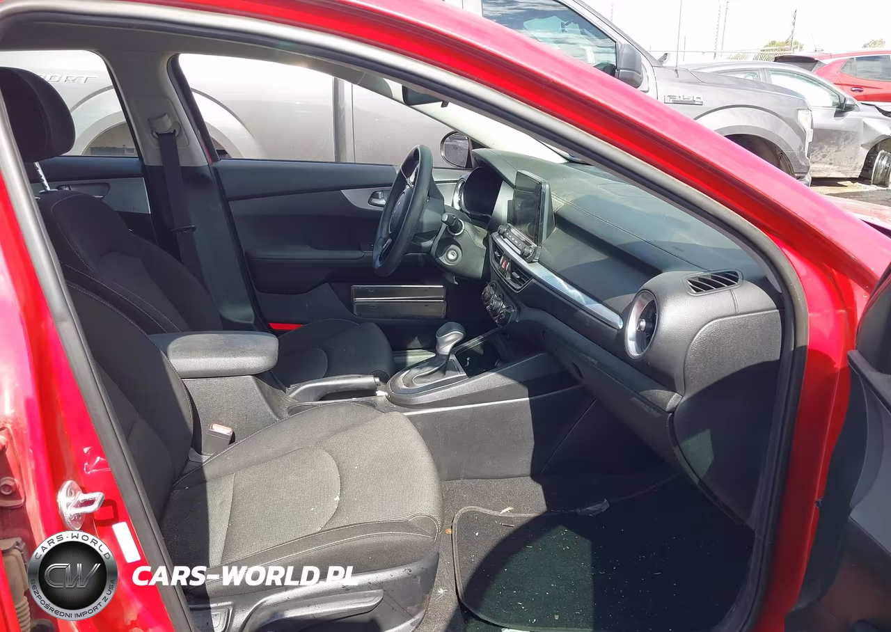 2022 Kia Forte Lxs VIN:3KPF24AD5NE478006 - 5