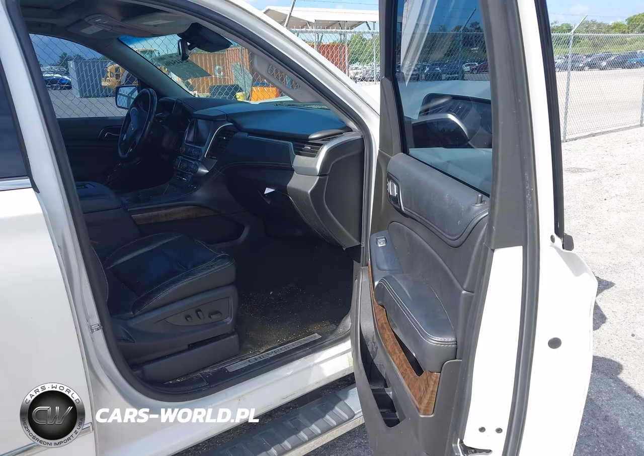 2018 Chevrolet Suburban Lt VIN:1GNSCHKC7JR205700 - 5