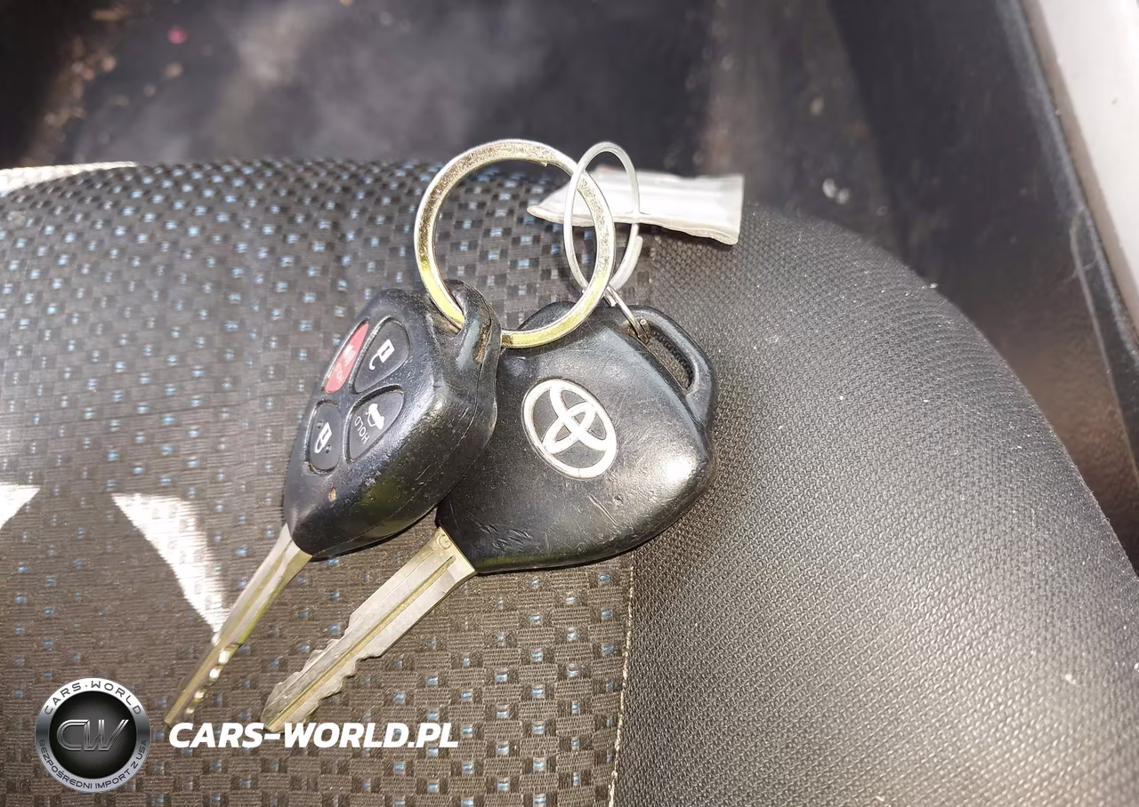 2010 Toyota Corolla S VIN:2T1BU4EE3AC454209 - 11