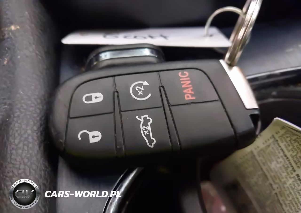 2015 Chrysler 200 S VIN:1C3CCCBB0FN542526 - 11