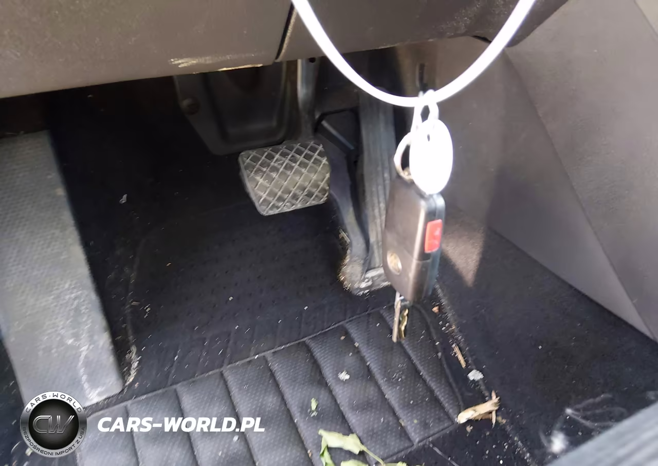 2015 Volkswagen Tiguan S VIN:WVGBV7AX8FW546187 - 11