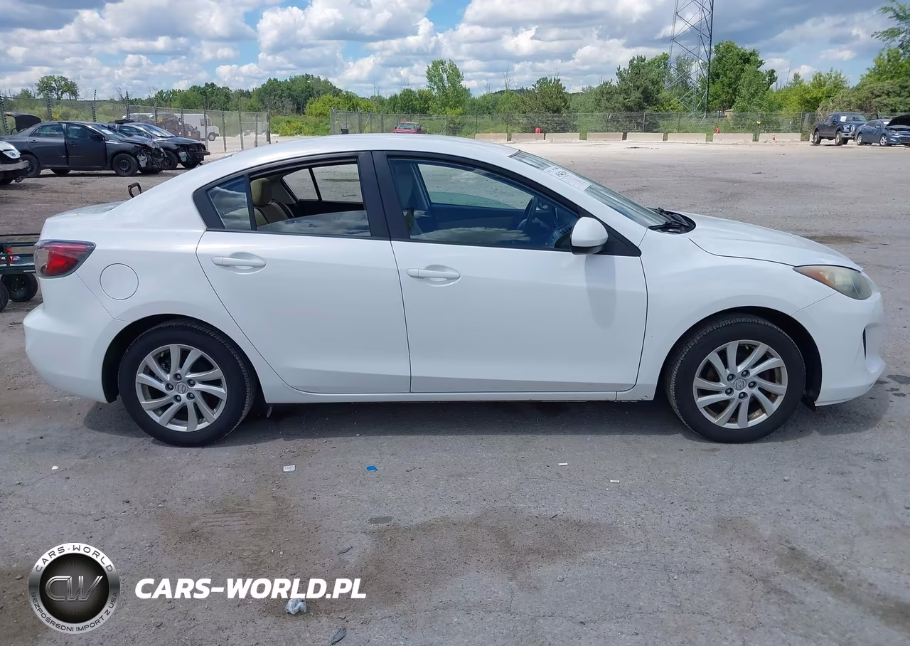 2012 Mazda Mazda3 I Touring VIN:JM1BL1V89C1599869 - 13