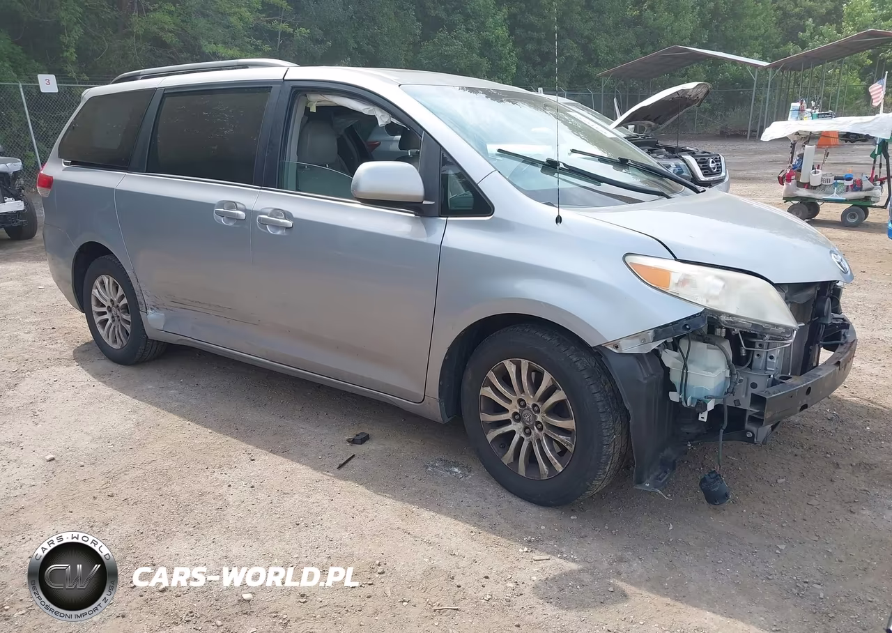 2011 Toyota Sienna Xle V6