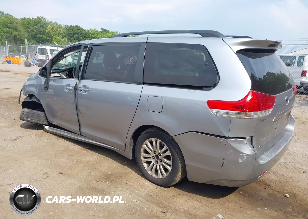 2011 Toyota Sienna Xle V6 VIN:5TDYK3DC0BS106631 - 3