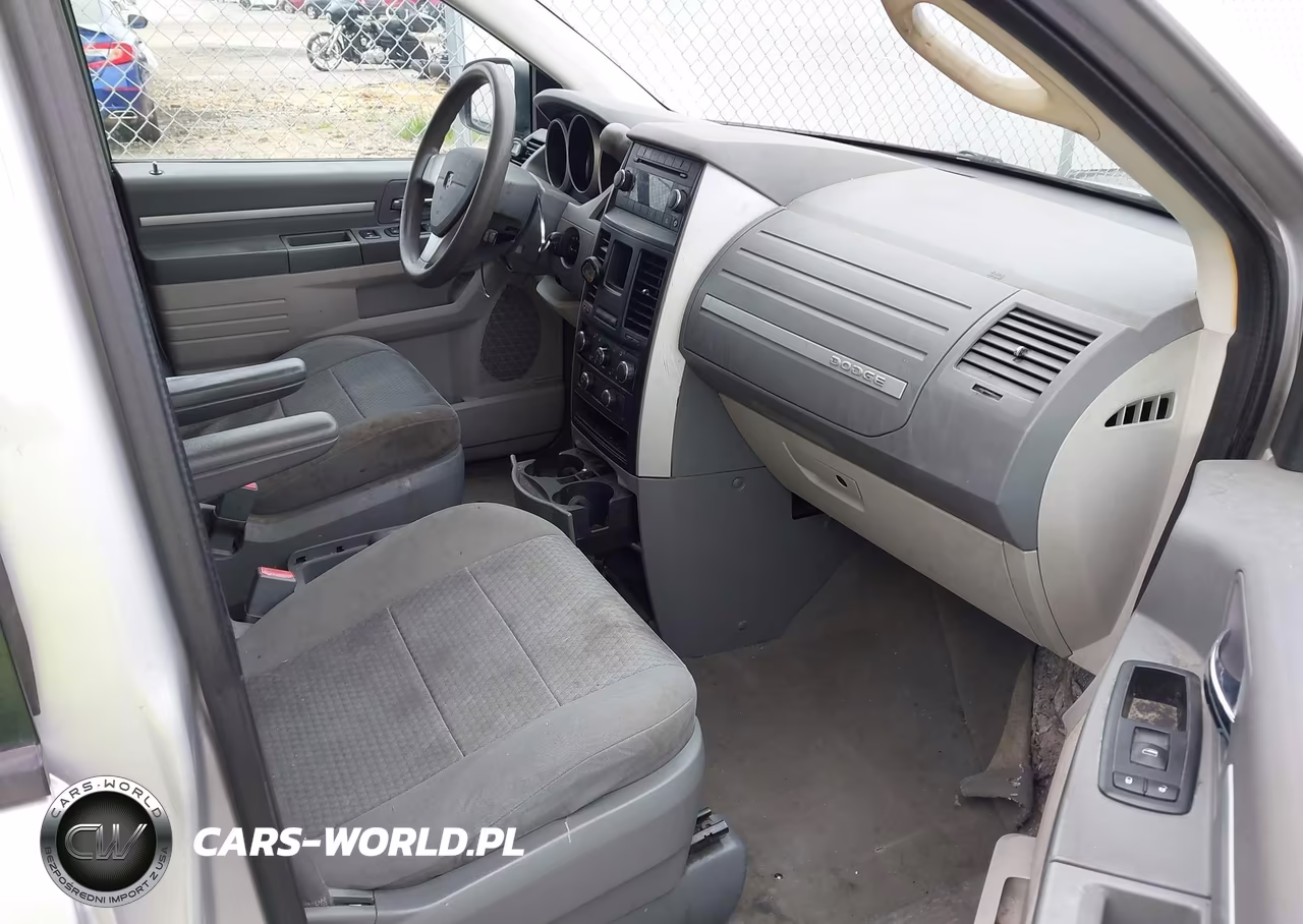 2010 Dodge Grand Caravan Se VIN:2D4RN4DE3AR111335 - 5