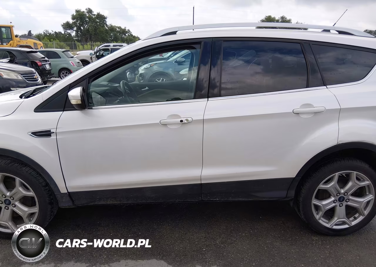 2018 Ford Escape Titanium VIN:1FMCU9J99JUC32900 - 14