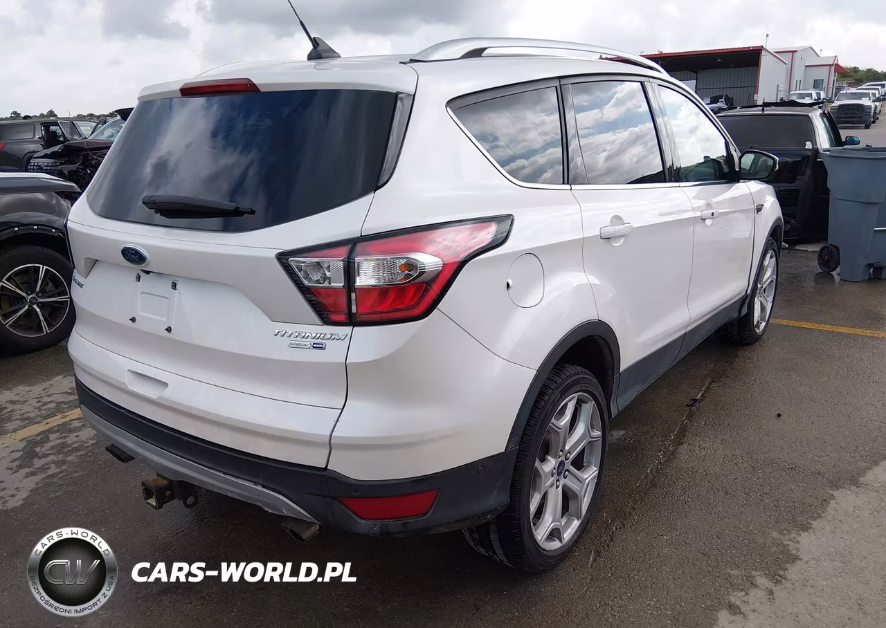 2018 Ford Escape Titanium VIN:1FMCU9J99JUC32900 - 4