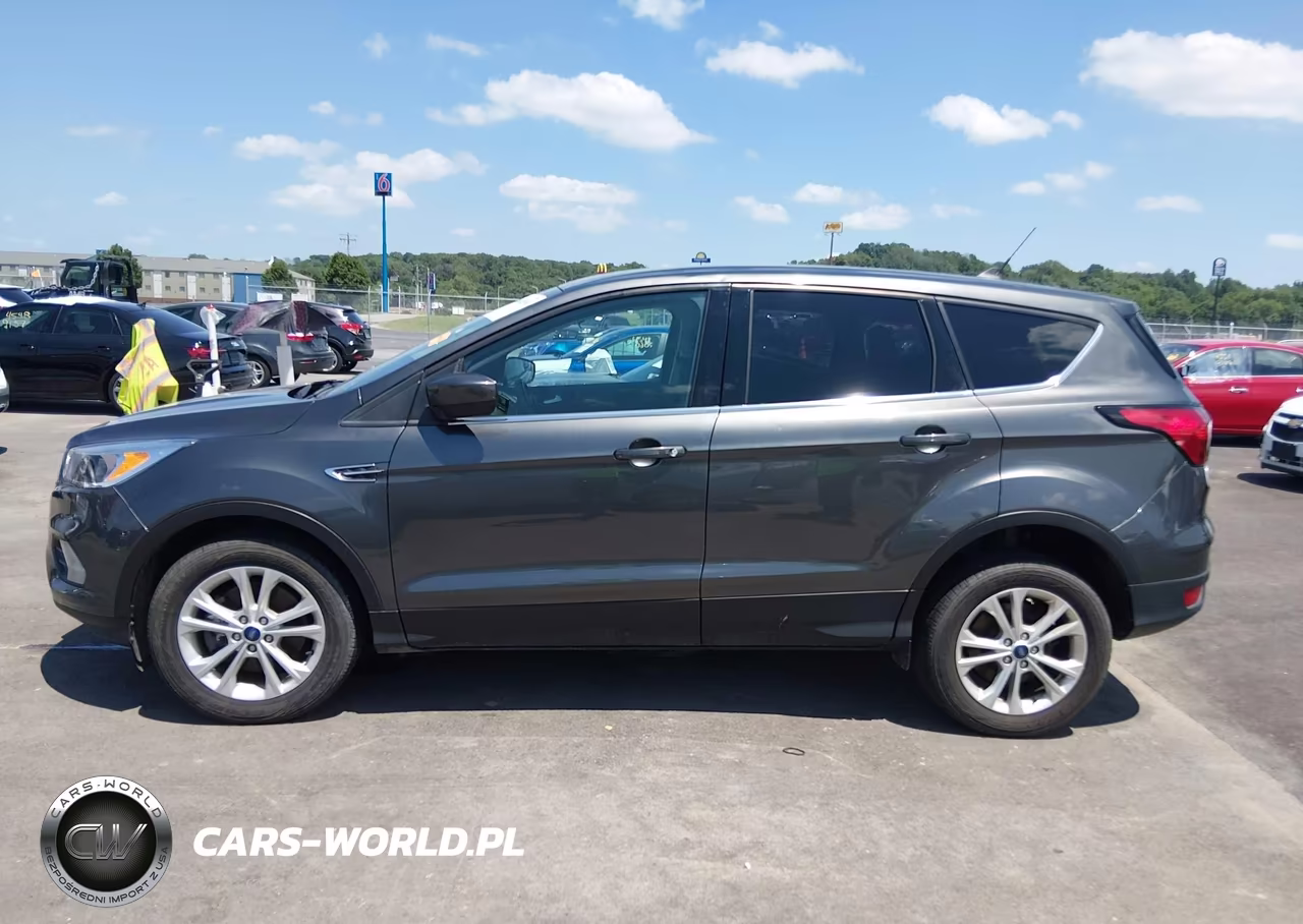 2019 Ford Escape Se VIN:1FMCU9GD6KUA96755 - 14