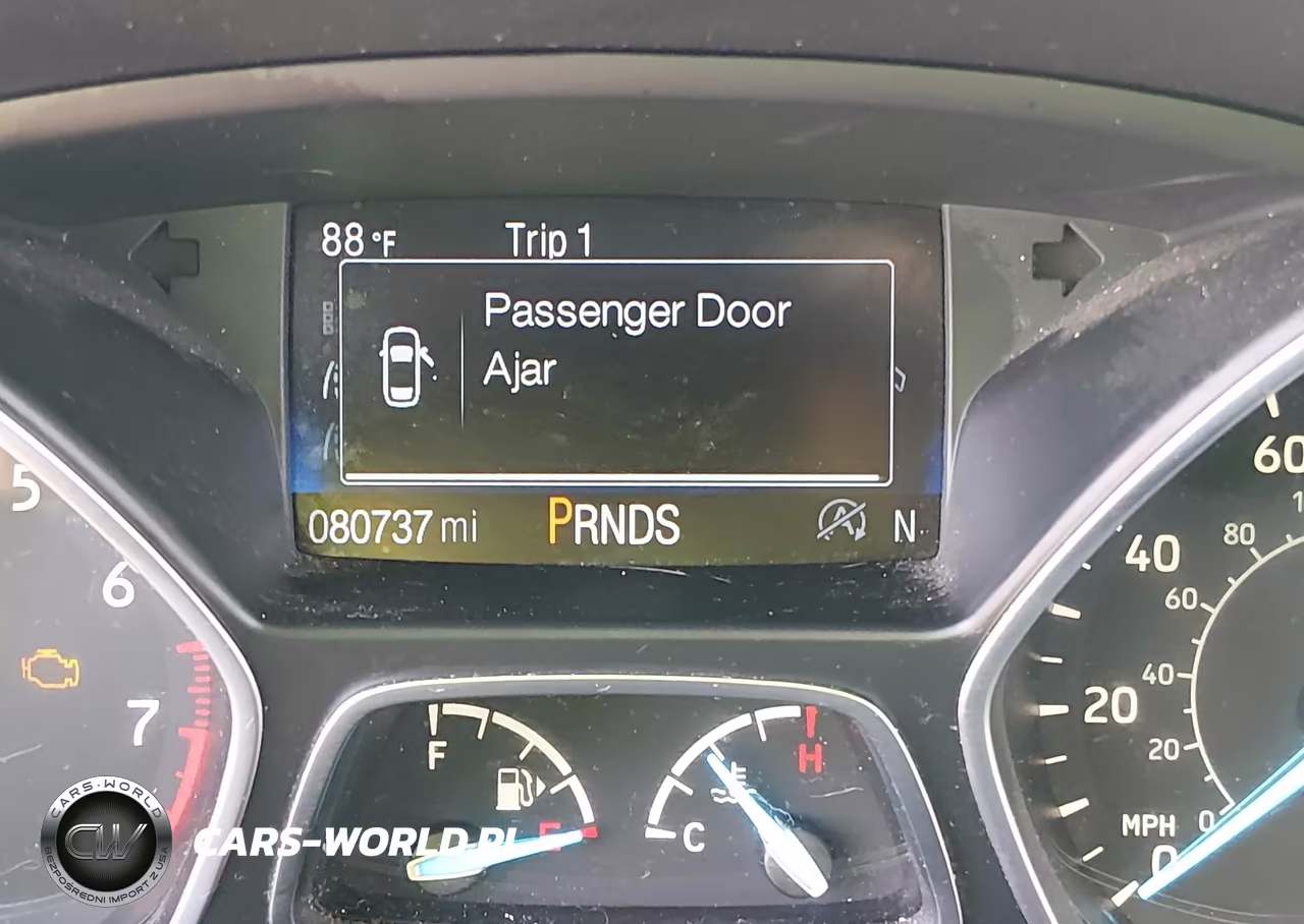 2019 Ford Escape Se VIN:1FMCU9GD6KUA96755 - 15