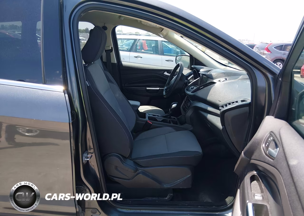 2019 Ford Escape Se VIN:1FMCU9GD6KUA96755 - 5