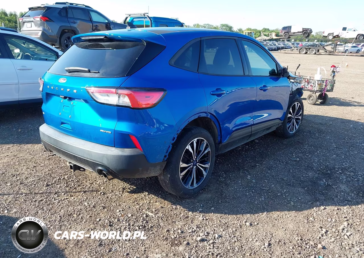 2021 Ford Escape Se VIN:1FMCU9G68MUA36528 - 4