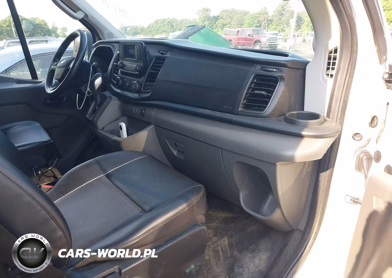 2023 Ford Transit-250 VIN:1FTBR1C82PKA49706 - 5