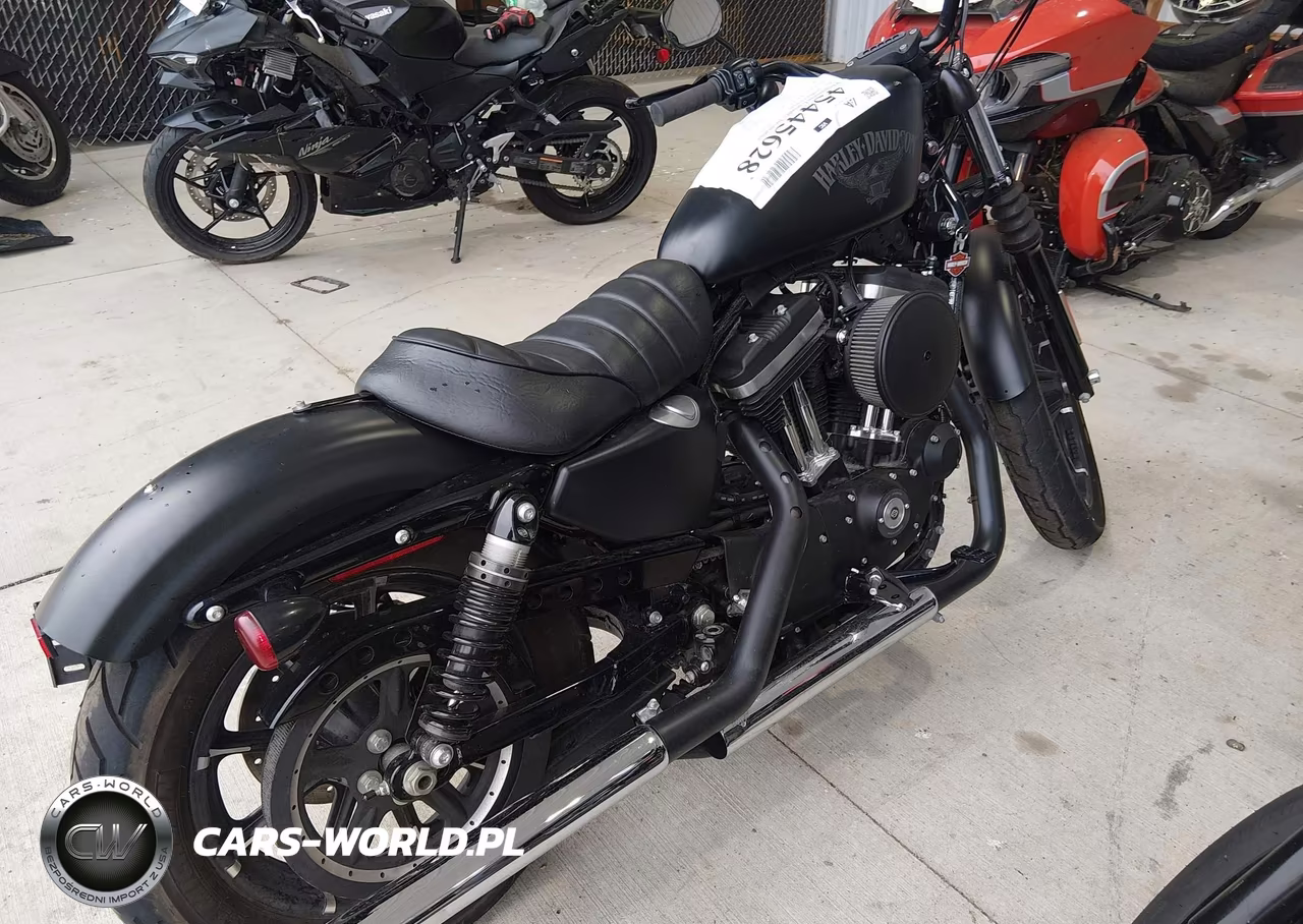 2017 Harley-Davidson Xl883 Iron 883 VIN:1HD4LE217HC427809 - 4