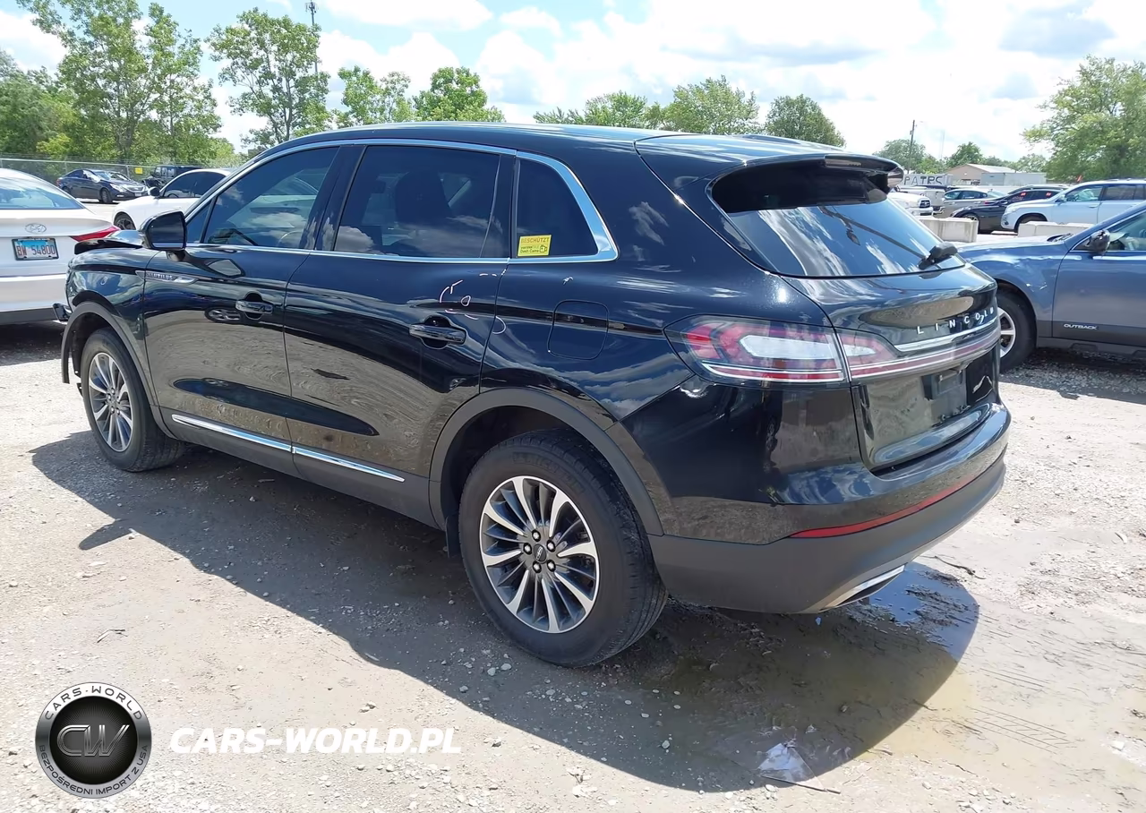 2023 Lincoln Nautilus Standard VIN:2LMPJ6J93PBL05691 - 3