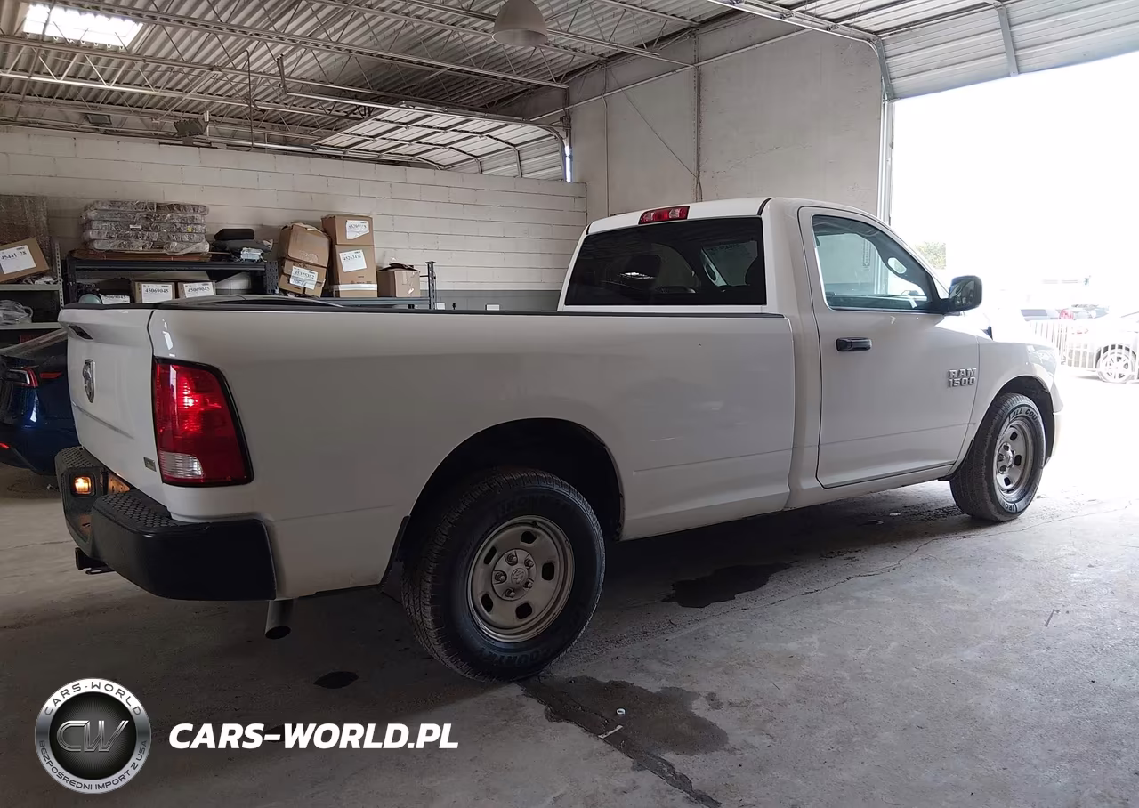 2018 Ram 1500 Tradesman 4X2 8' Box VIN:3C6JR6DG2JG318131 - 19