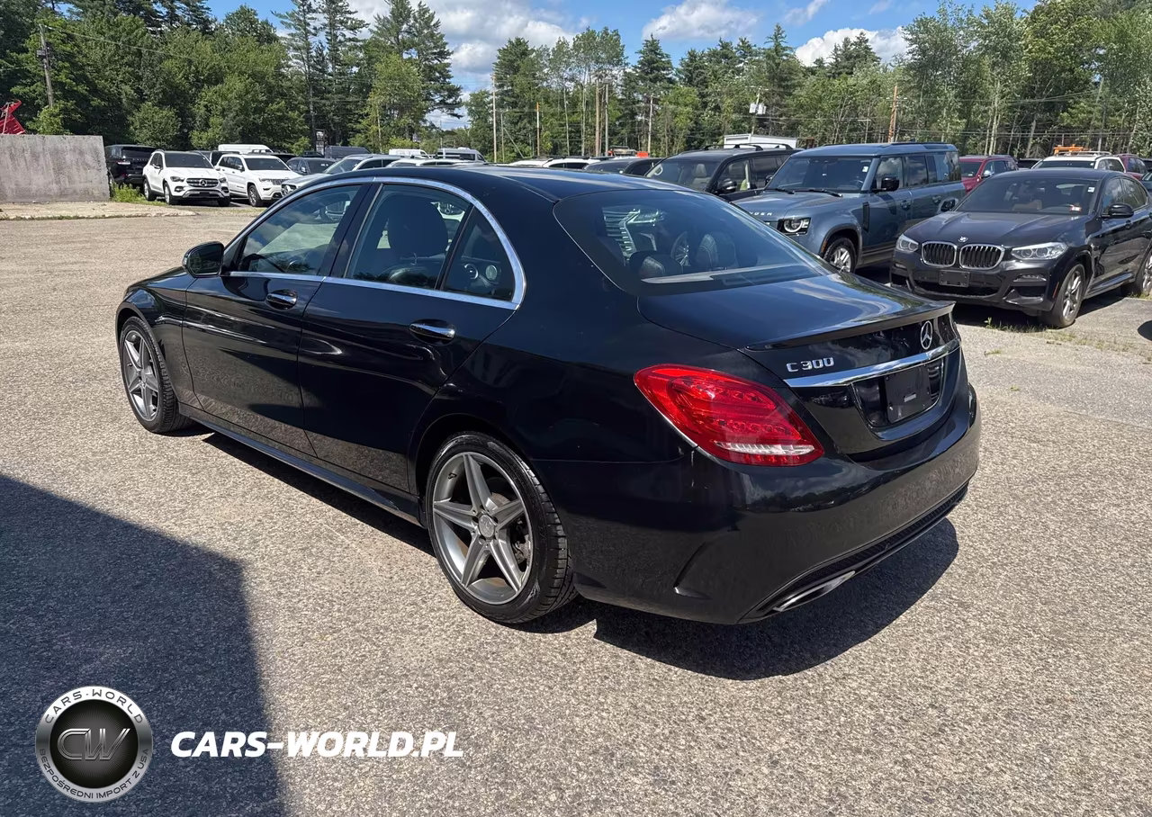 2015 Mercedes-Benz C 300 4Matic VIN:55SWF4KB4FU052464 - 3