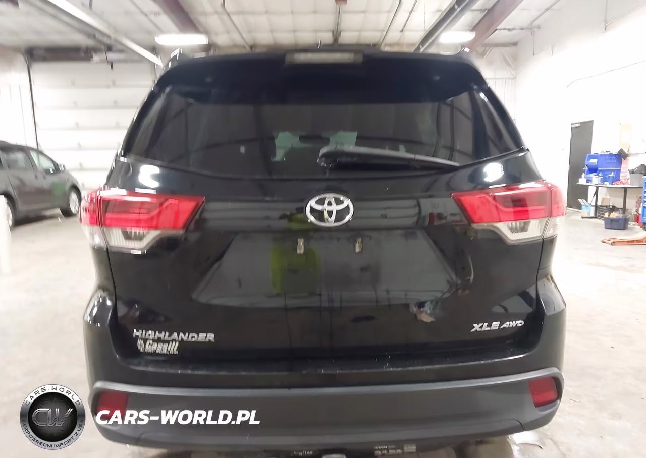 2018 Toyota Highlander Xle VIN:5TDJZRFH8JS523566 - 16