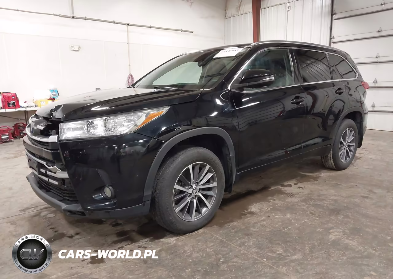 2018 Toyota Highlander Xle VIN:5TDJZRFH8JS523566 - 2