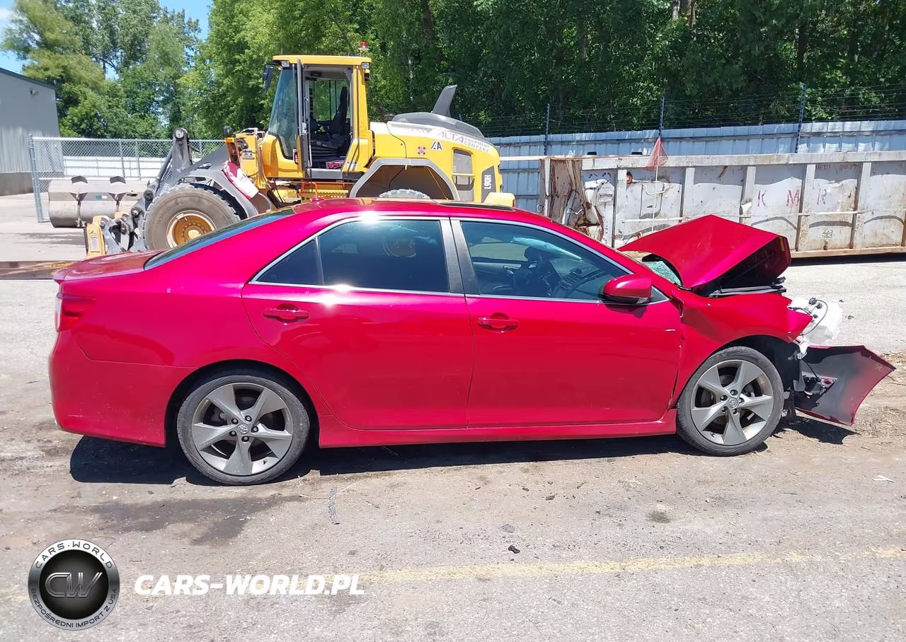 2014 Toyota Camry Se Sport VIN:4T1BF1FK9EU804735 - 13