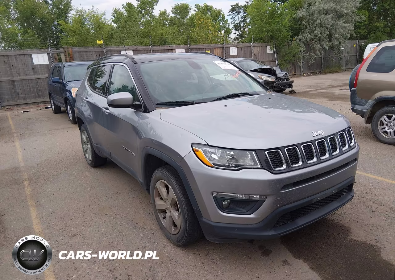 2018 Jeep Compass Latitude 4X4 – zdjęcie 1 z 16