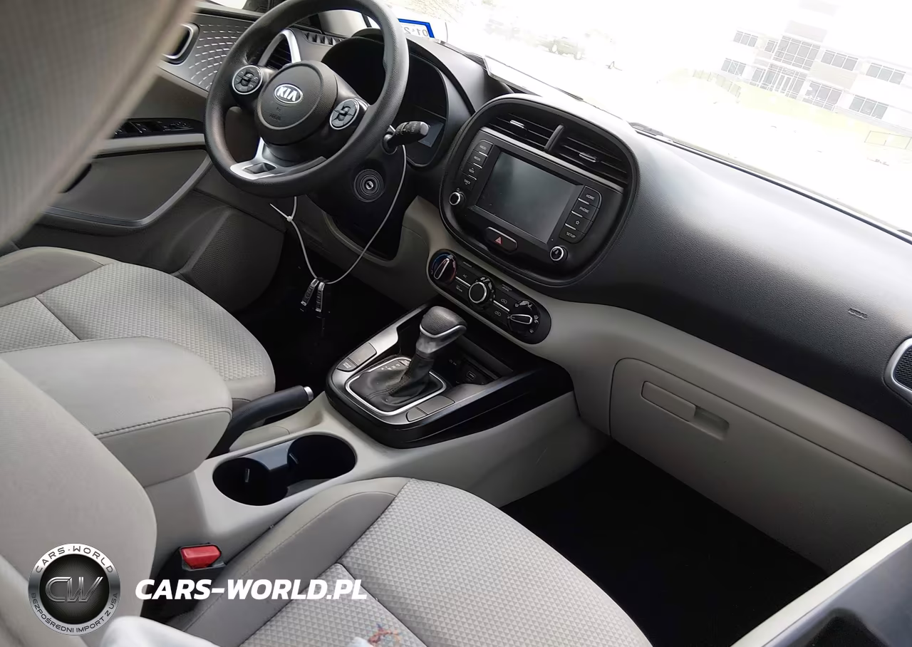 2020 Kia Soul Lx VIN:KNDJ23AUXL7037375 - 5